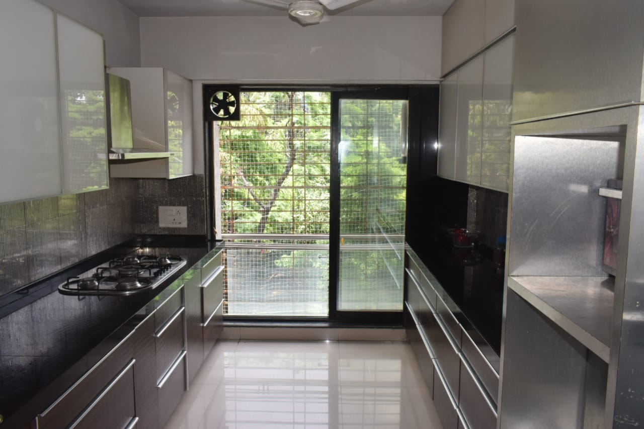 Office for Sale in Vile Parle West Mumbai