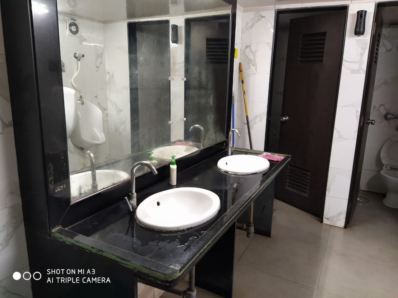 Office for Rent in Malad West Mumbai