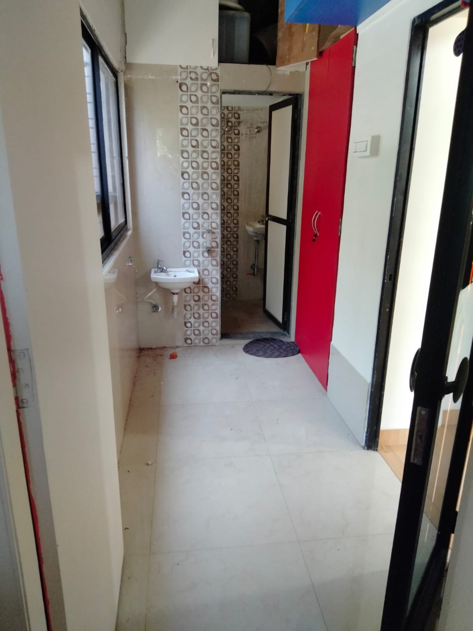 Office for Sale in S V Road Mumbai