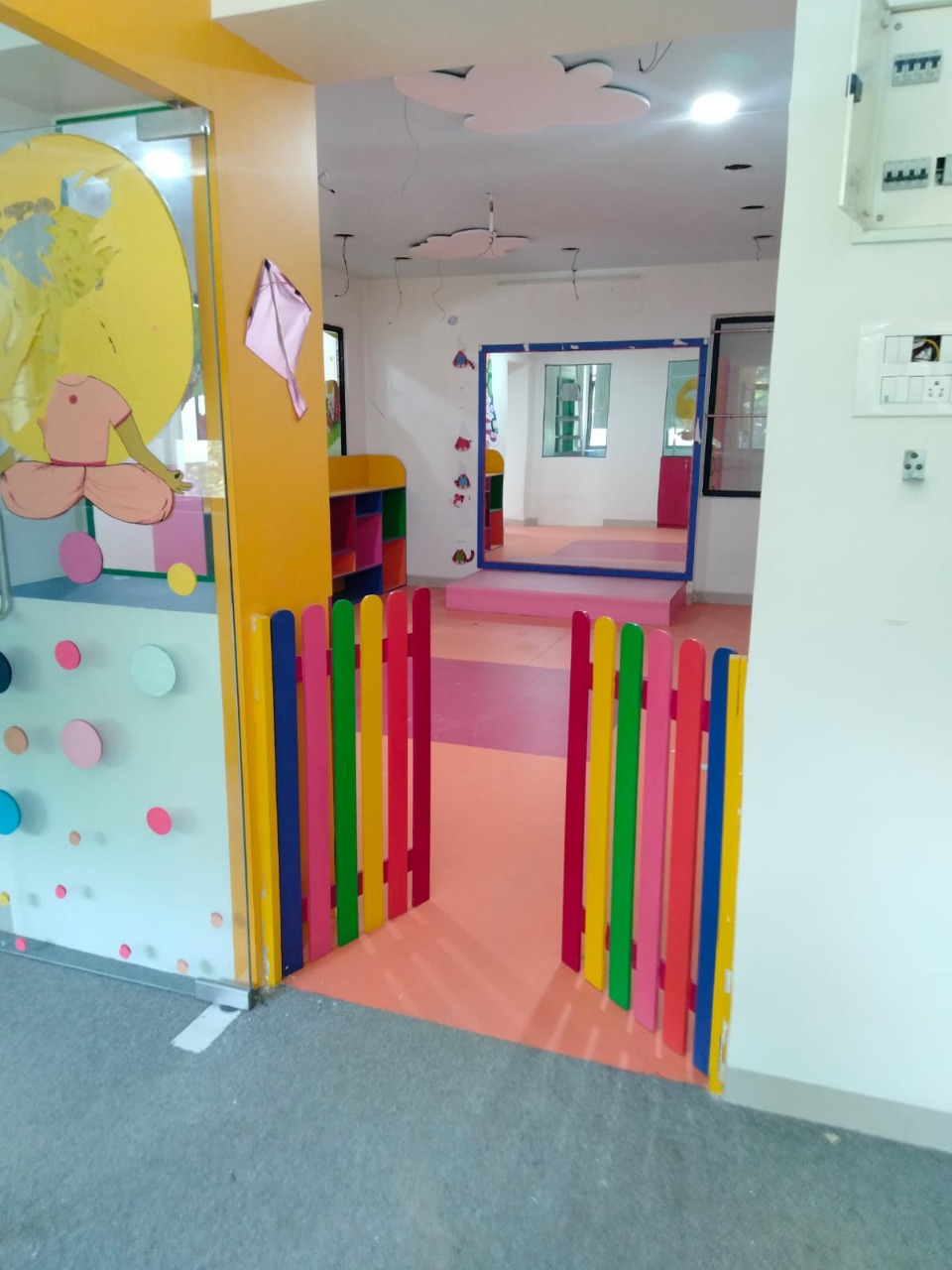 Office for Sale in S V Road Mumbai