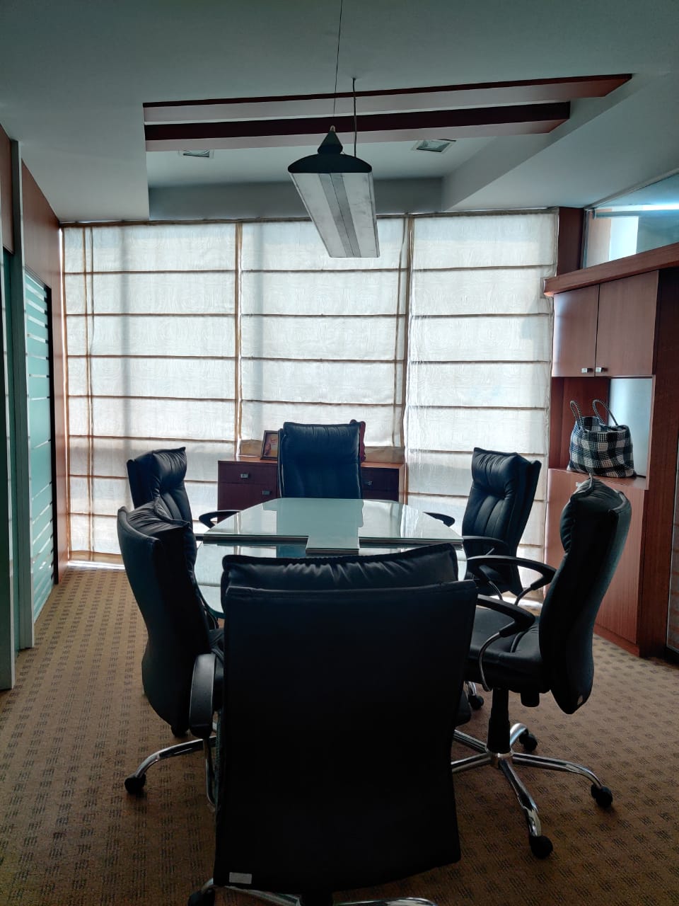 Office for Rent in S V Road Mumbai