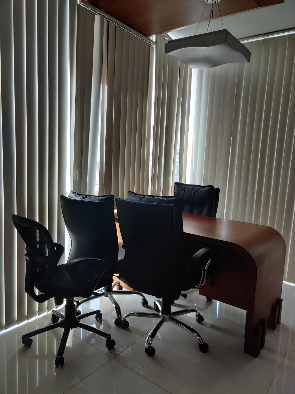 Office for Rent in S V Road Mumbai