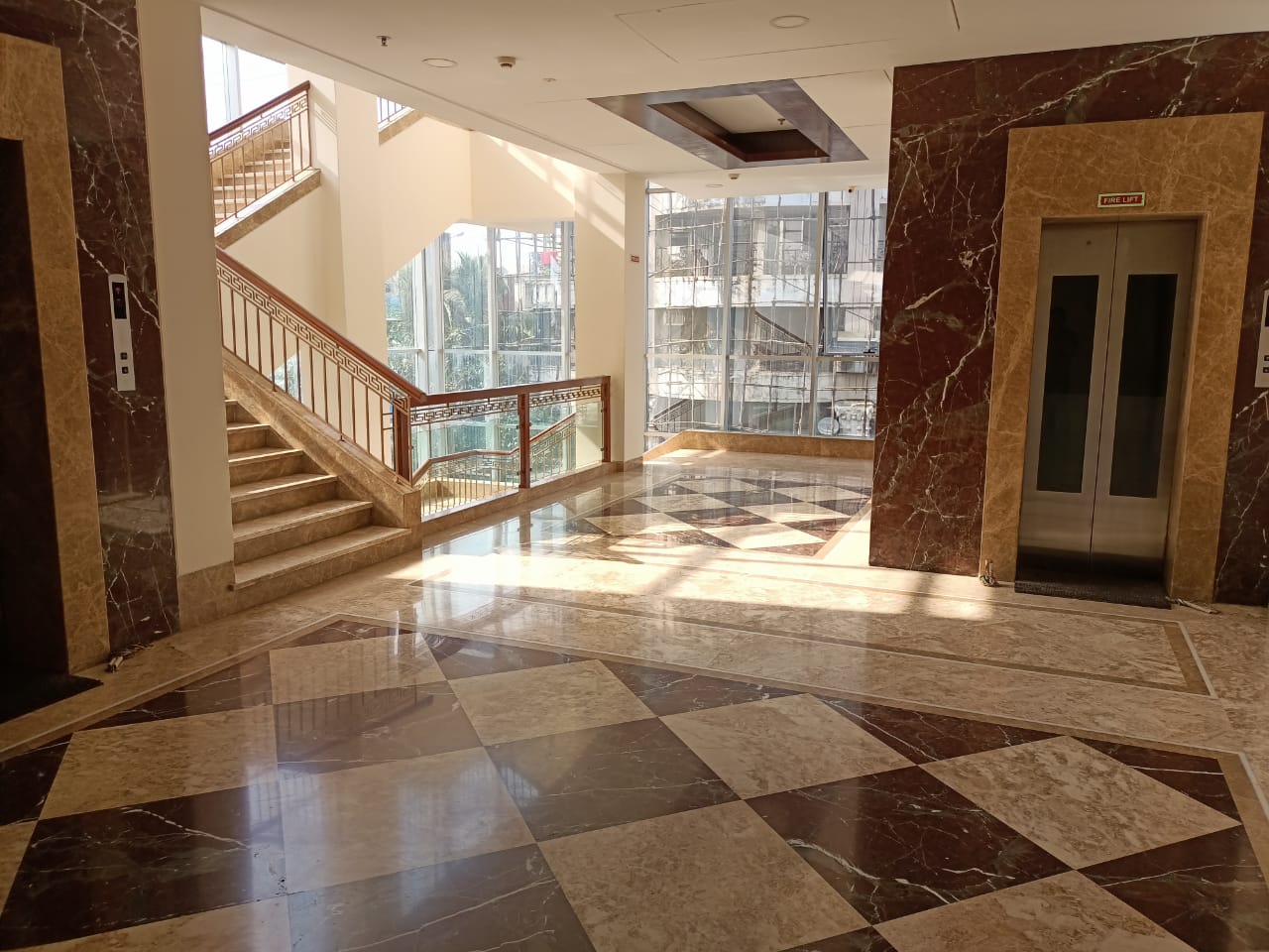 Office for Sale in S V Road Mumbai