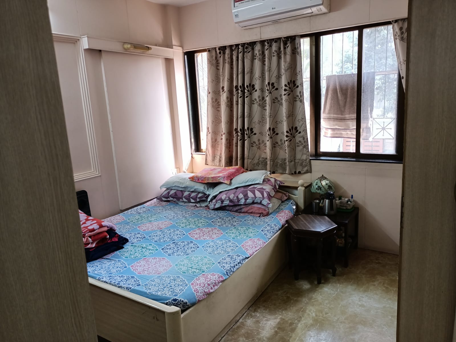 Office for Sale in Bandra West Mumbai