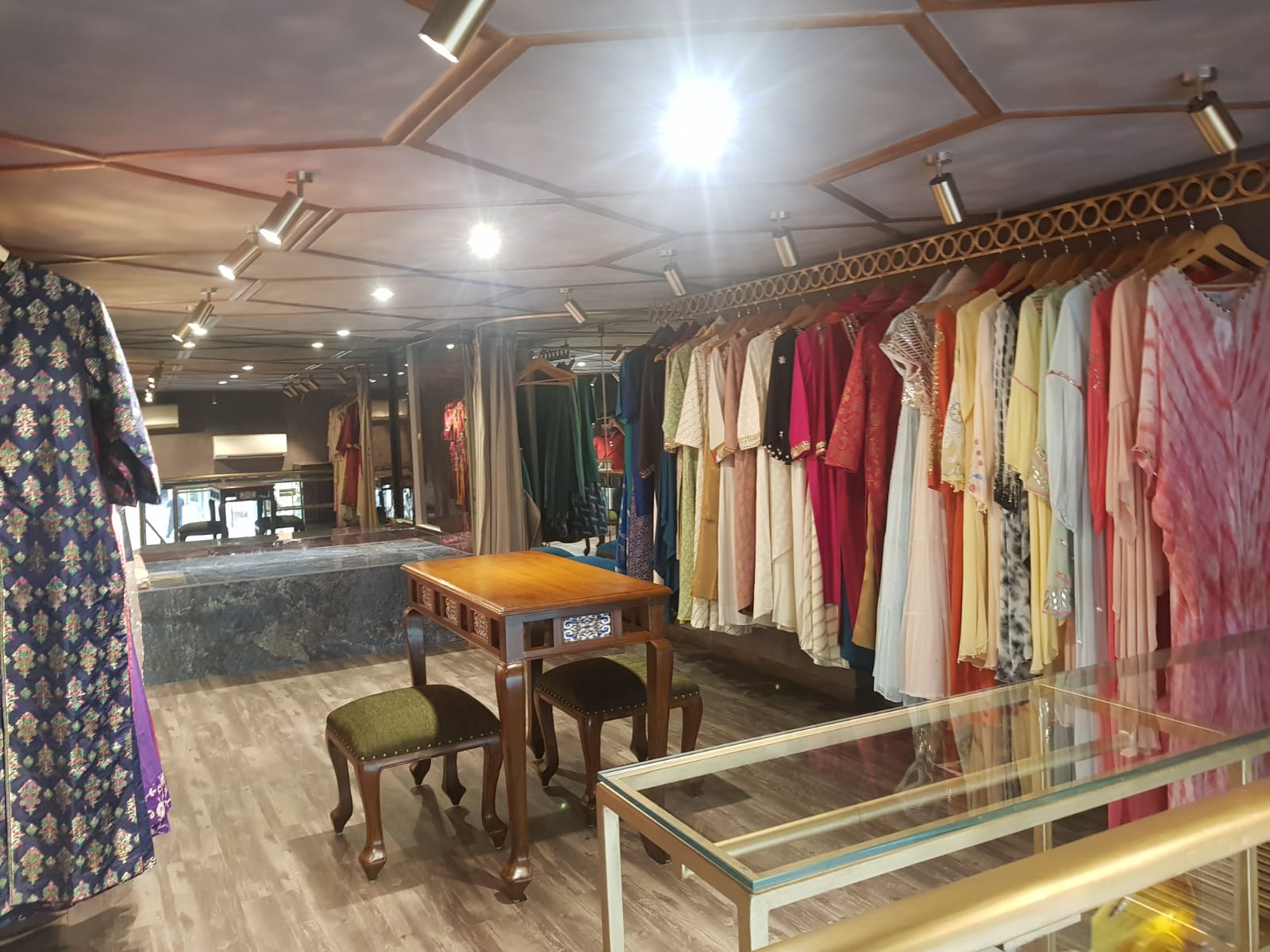 Shop for Rent in Khar West Mumbai