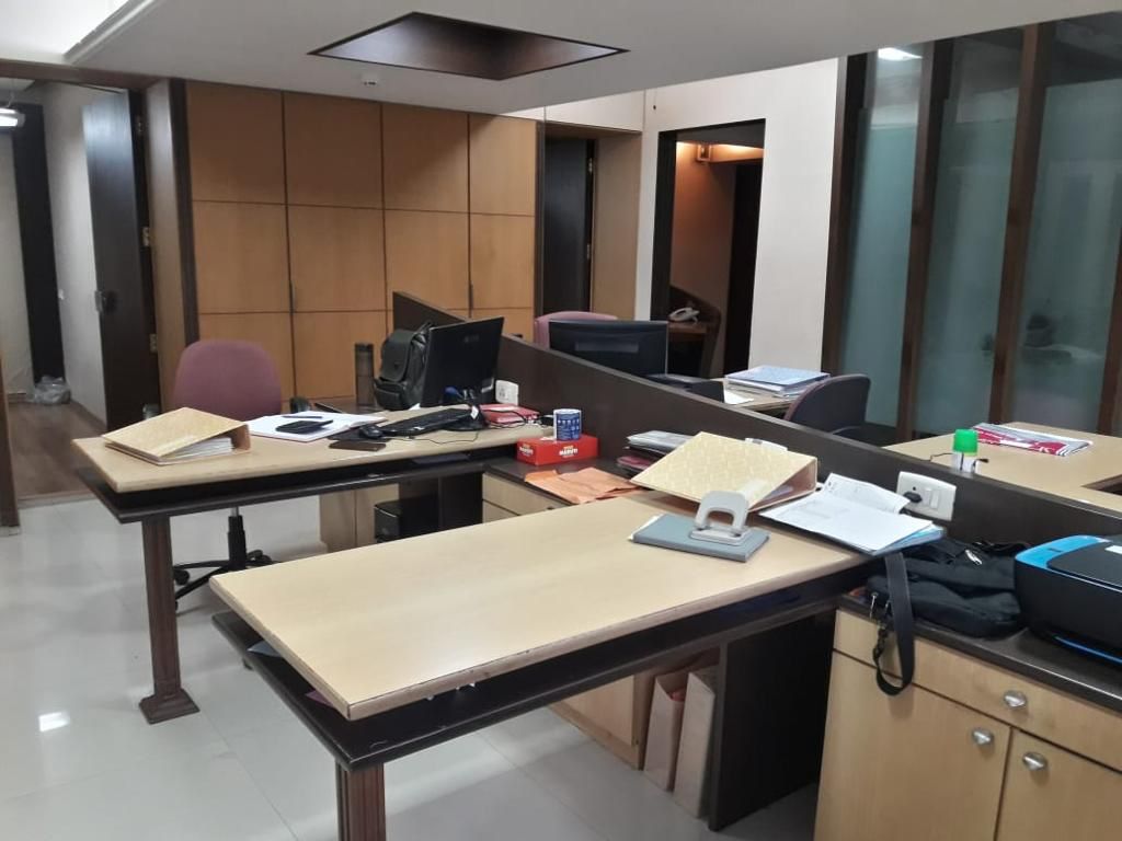 Office for Rent in S B Marg Mumbai