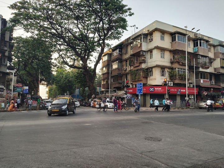 Showroom for Rent in Veer Savarkar Marg Mumbai