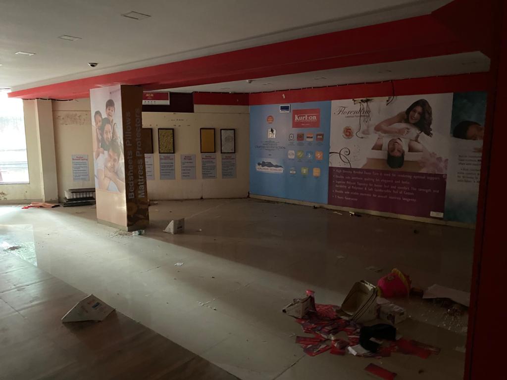 Showroom for Sale in Khar West Mumbai