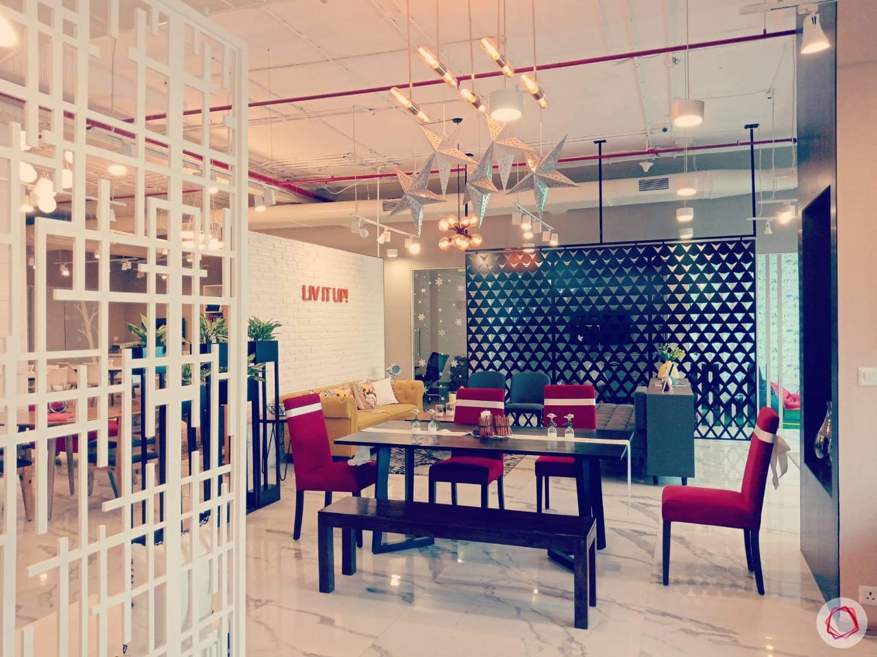 Office for Sale in Senapati Bapat  Marg Mumbai