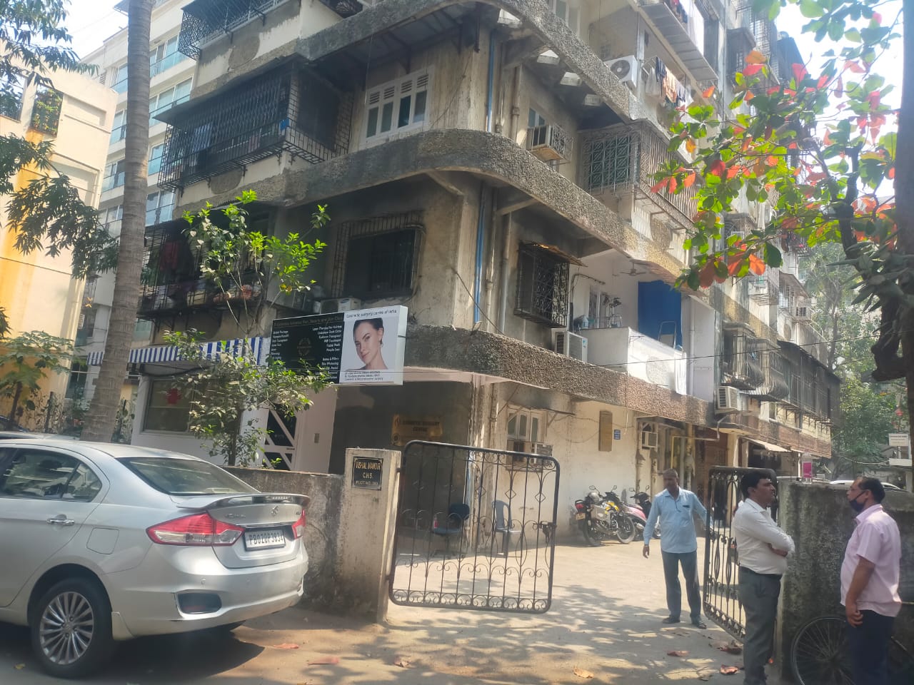 Shop for Sale in 6 Road Mumbai