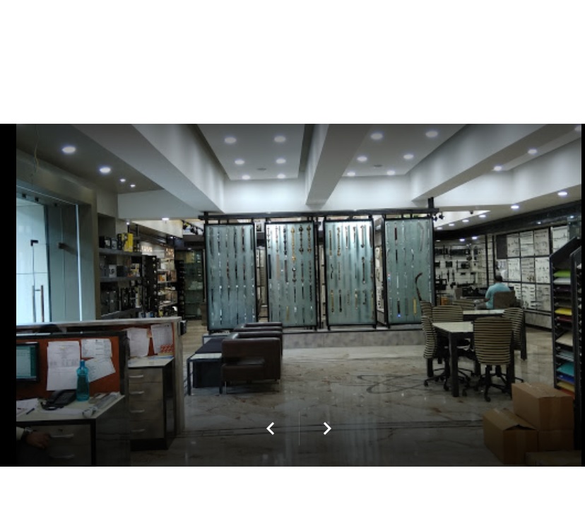 Showroom for Rent in S V Road Mumbai