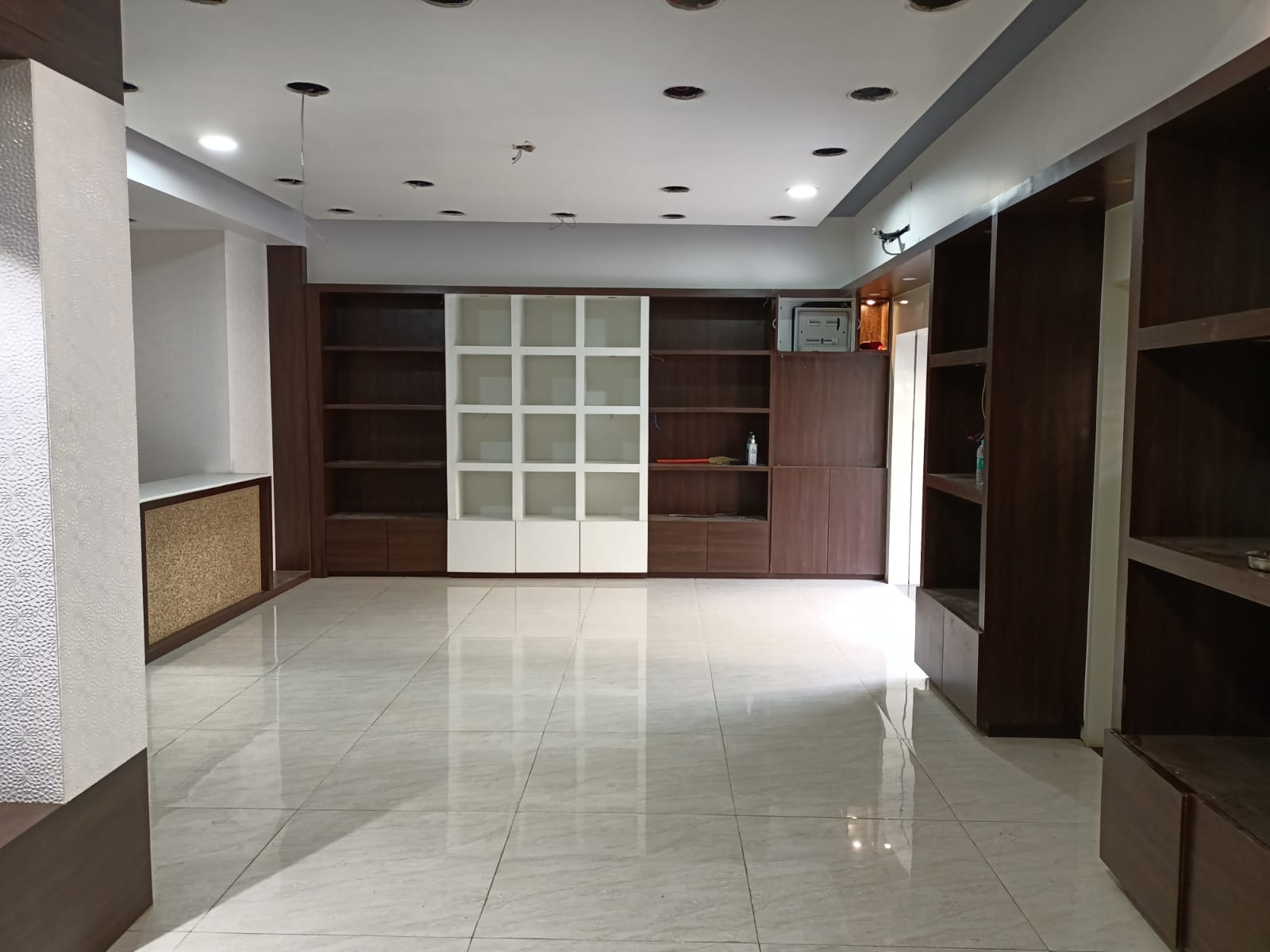 Showroom for Rent in Bandra West Mumbai