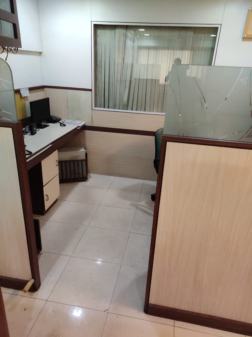 Office for Rent in 4 Road Mumbai