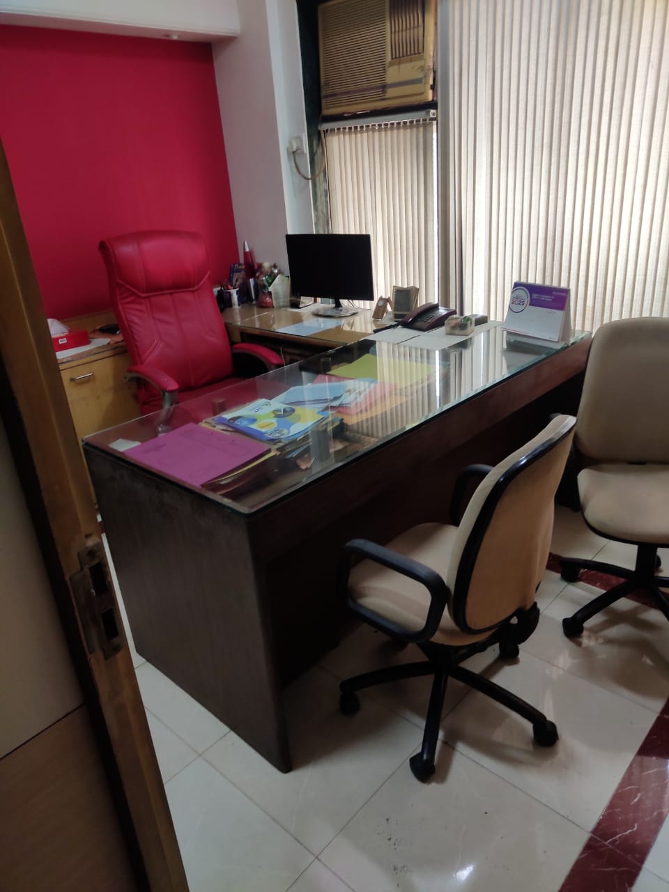 Office for Rent in 4 Road Mumbai