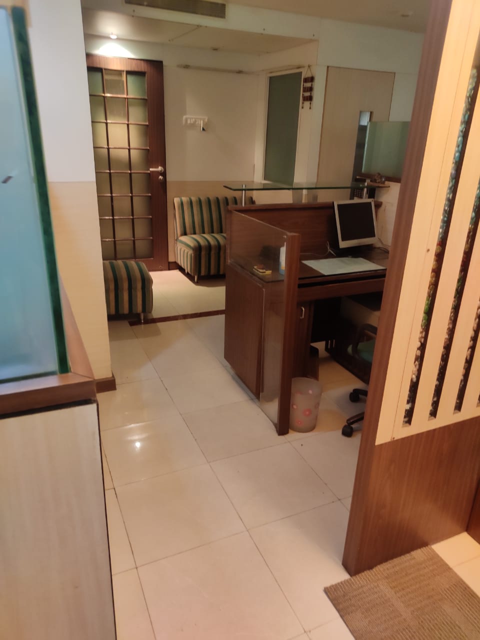 Office for Rent in 4 Road Mumbai