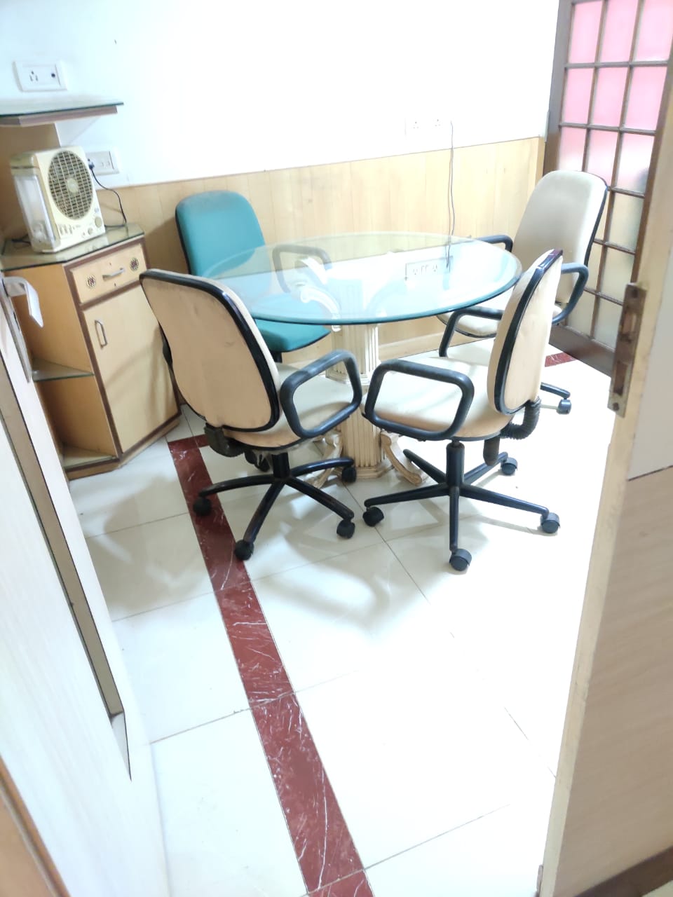 Office for Rent in 4 Road Mumbai