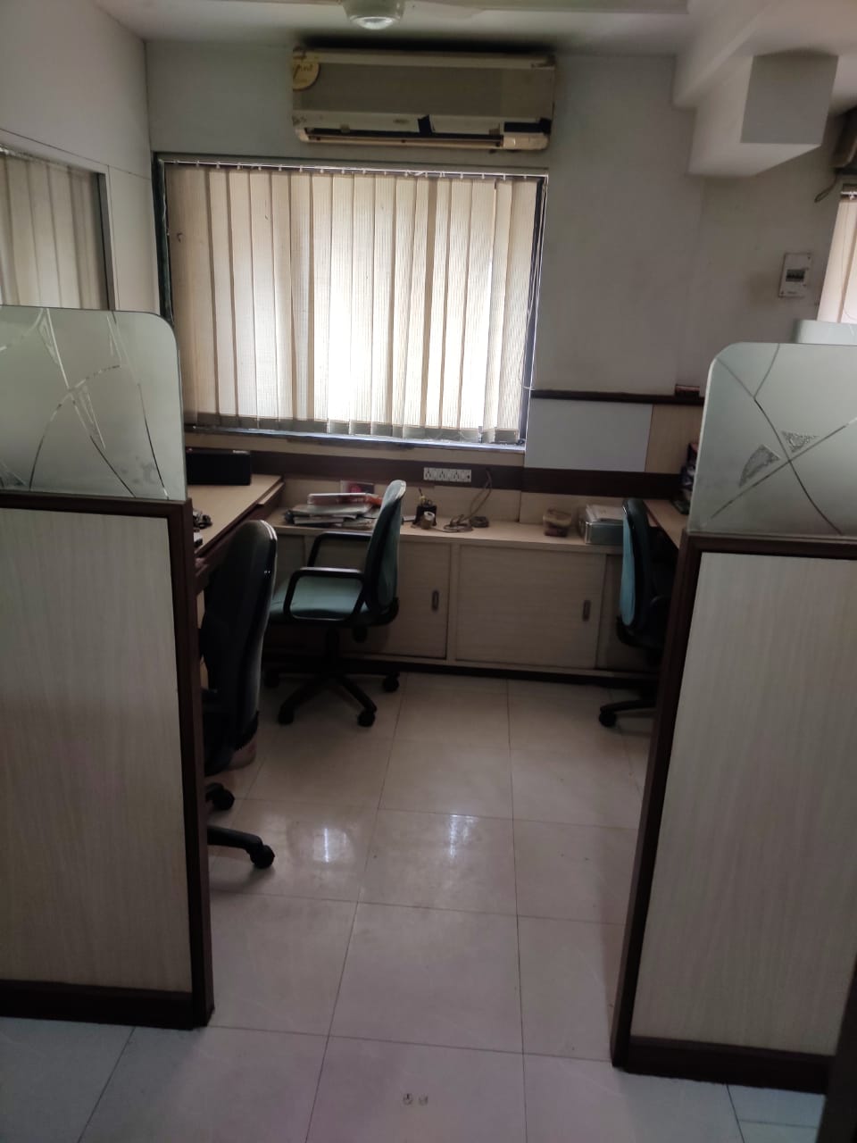 Office for Rent in 4 Road Mumbai