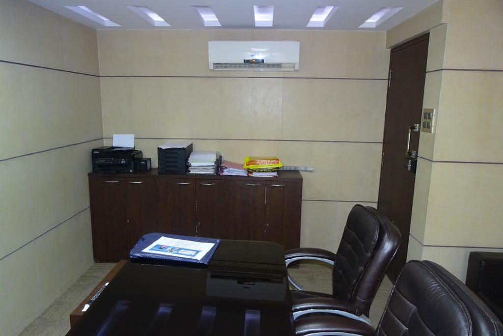 Office for Sale in Hill  Road Mumbai