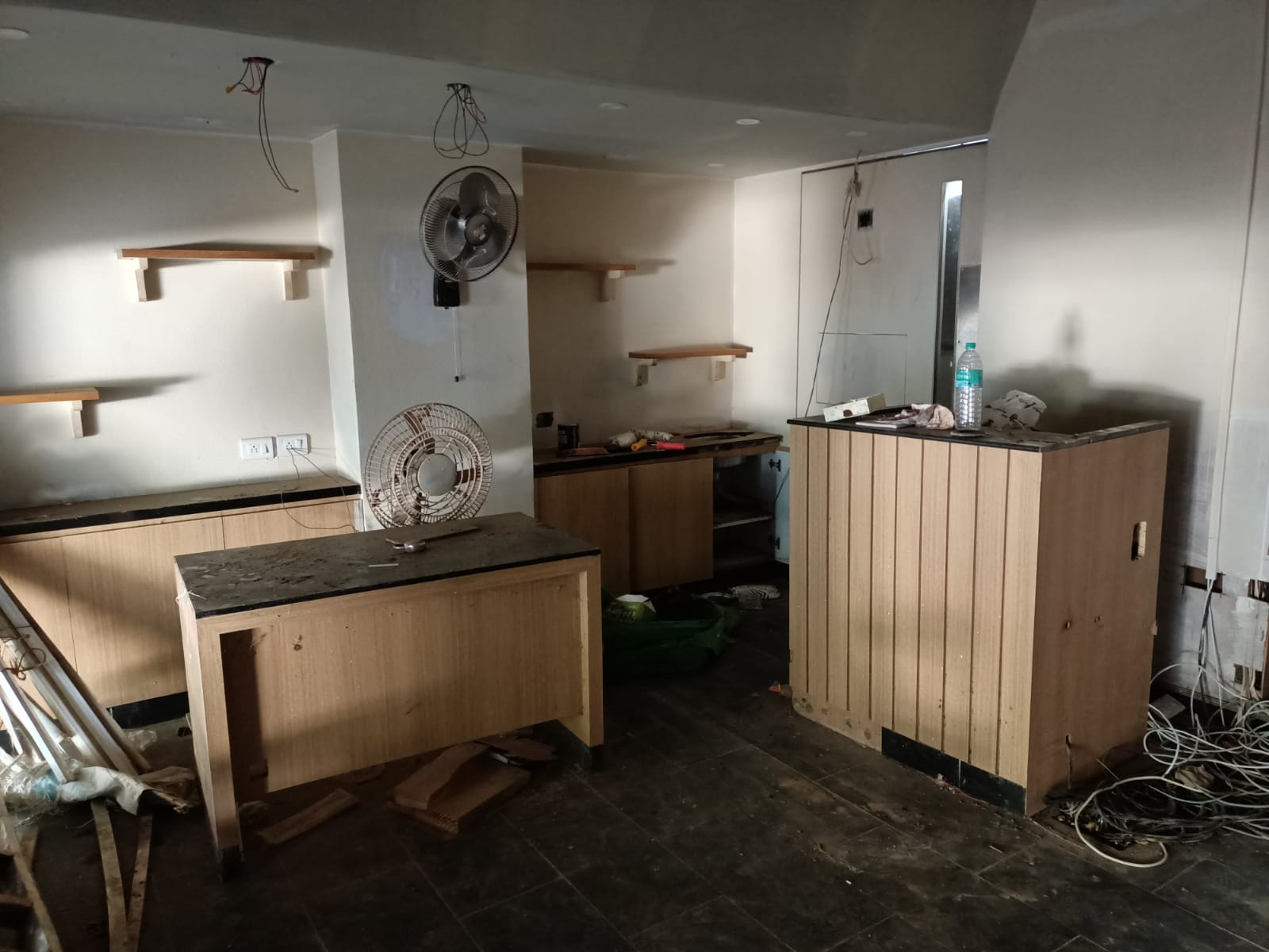 Shop for Rent in Bandra West Mumbai