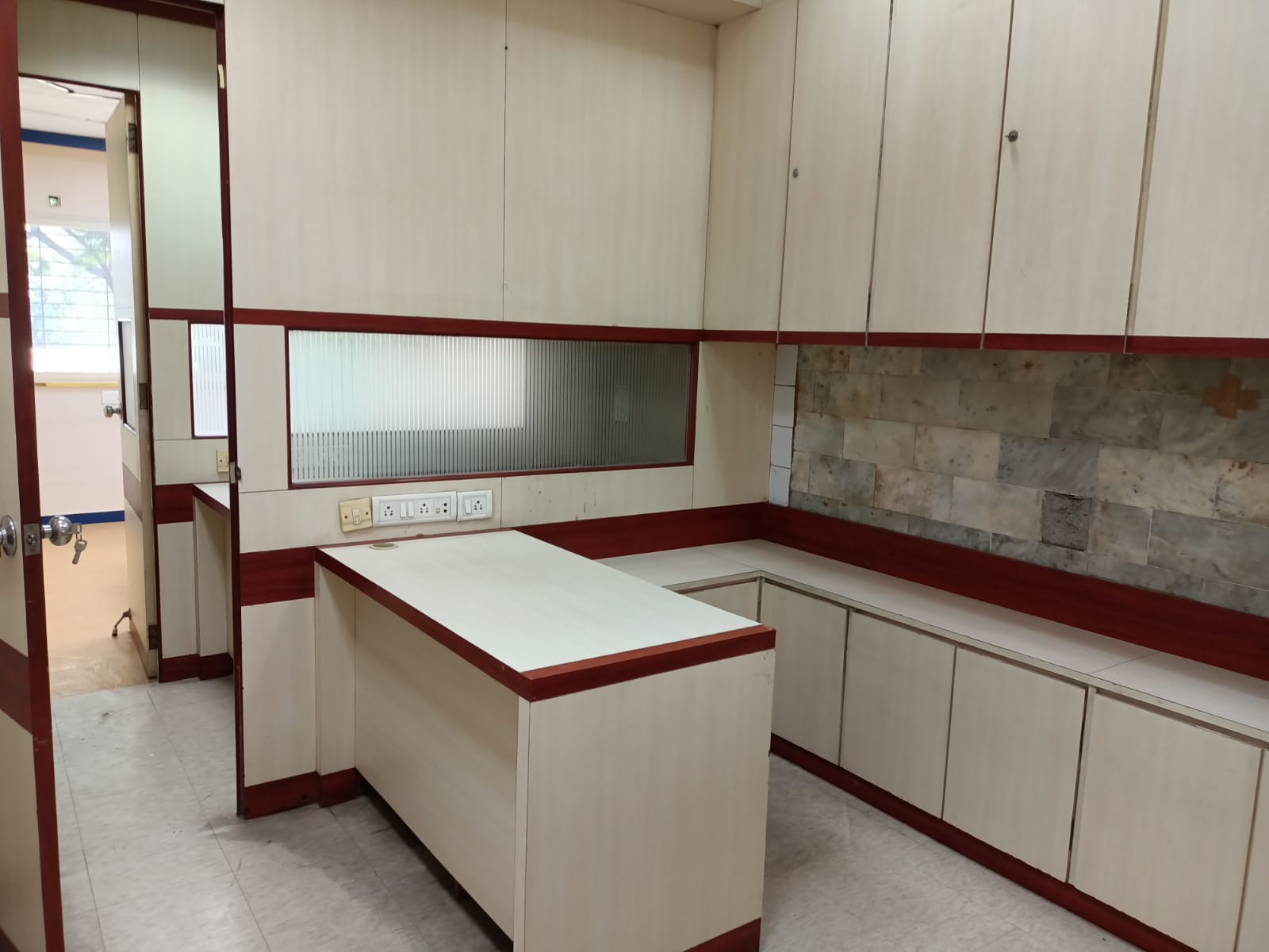 Office for Rent in Dadar East Mumbai