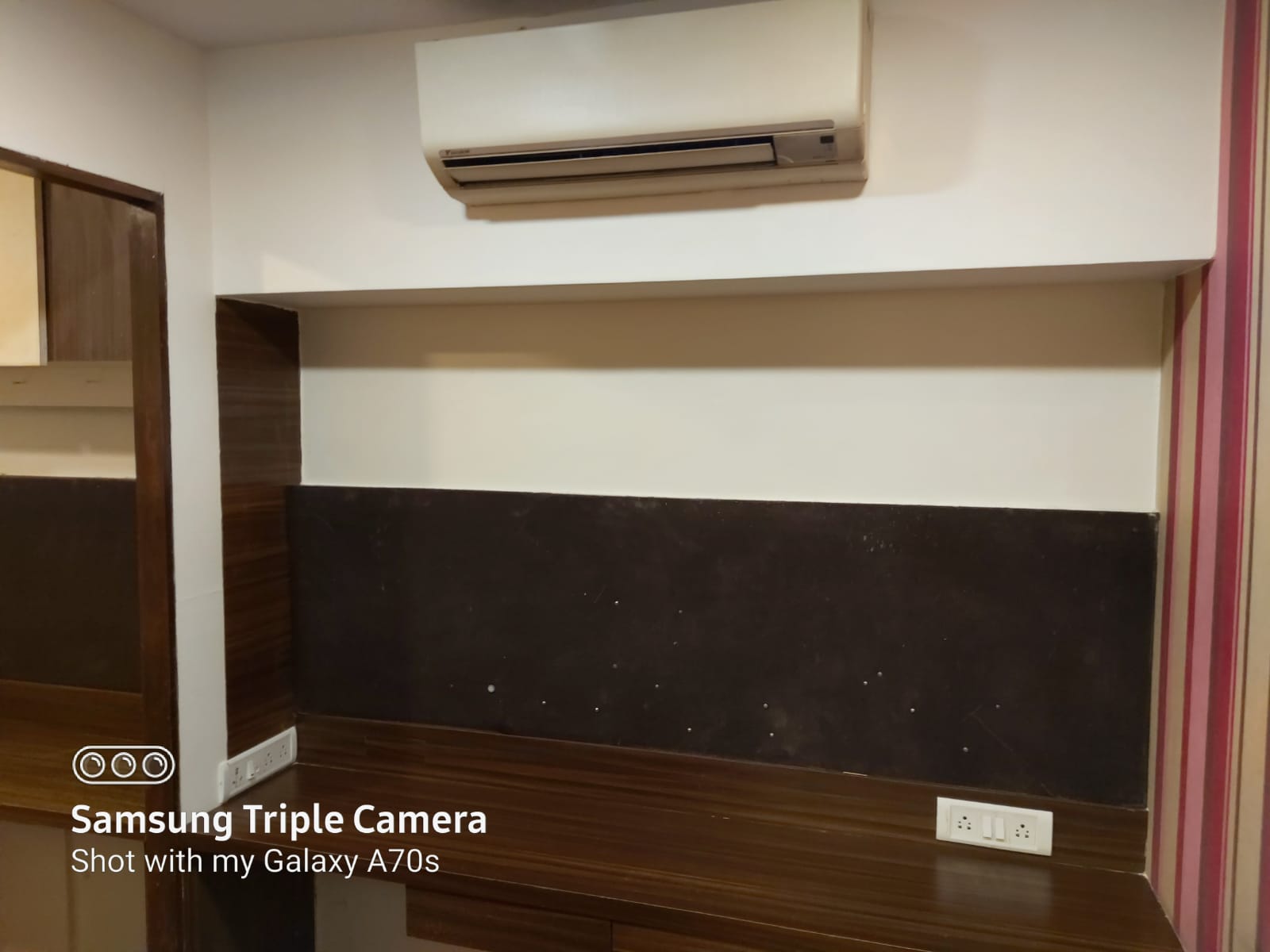 Office for Rent in Linking  Road Mumbai