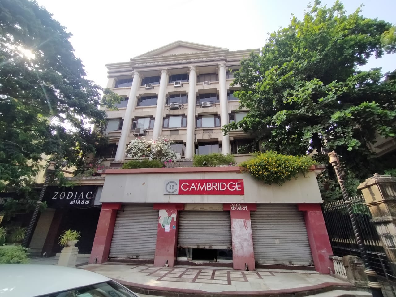 Showroom for Rent in 31 Road Mumbai