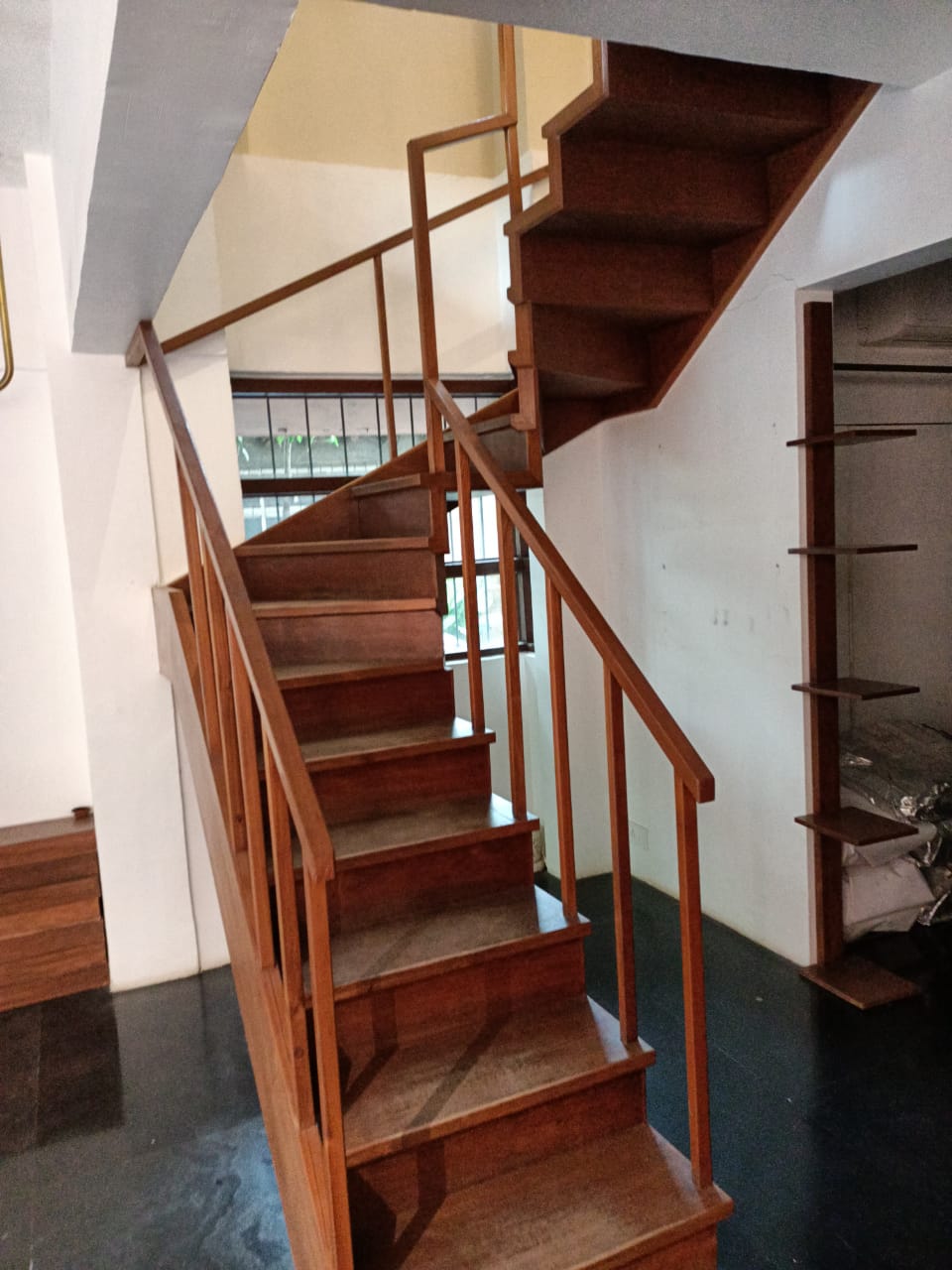 Showroom for Sale in Bandra West Mumbai