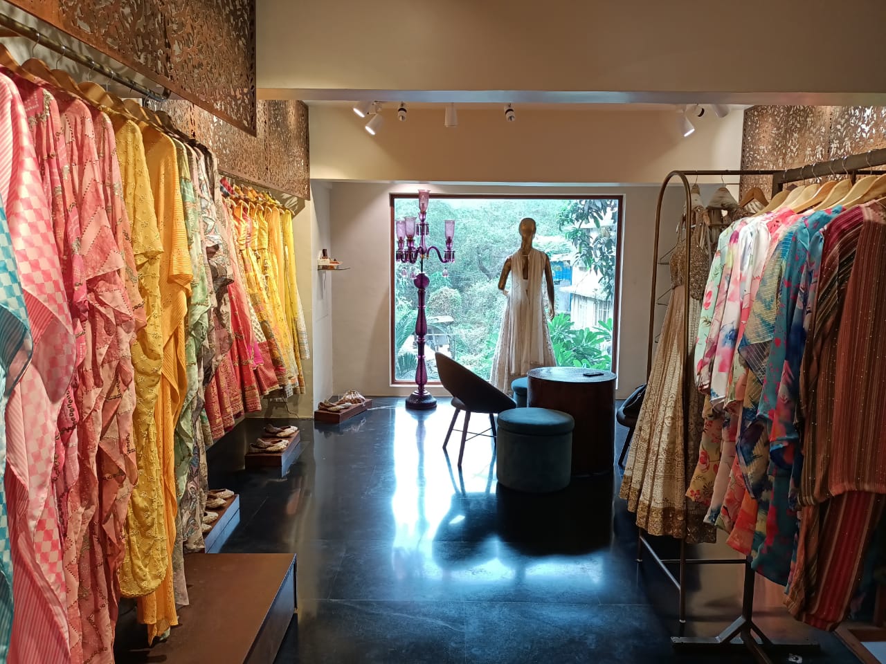 Showroom for Sale in Bandra West Mumbai
