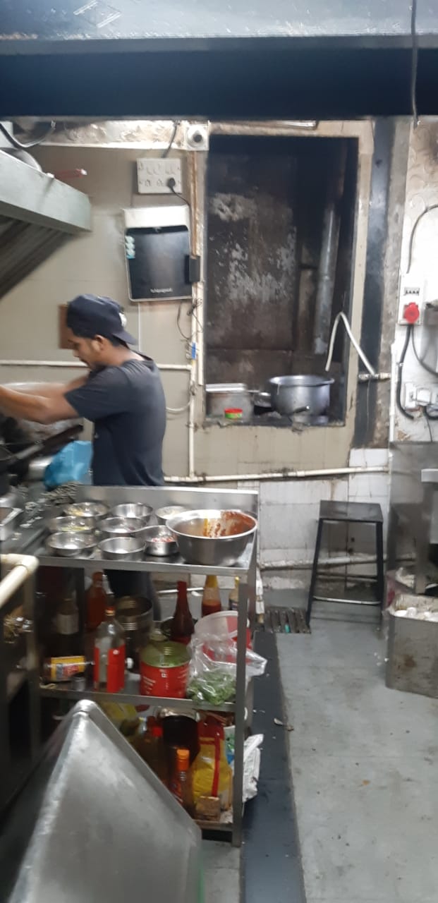 Live Kitchen Concept for Rent in S V Road Mumbai
