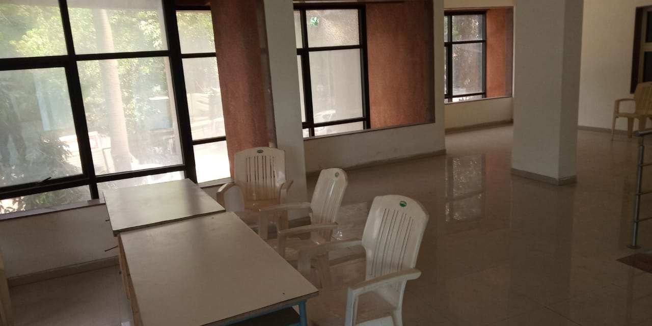Showroom for Sale in 11 Road Mumbai