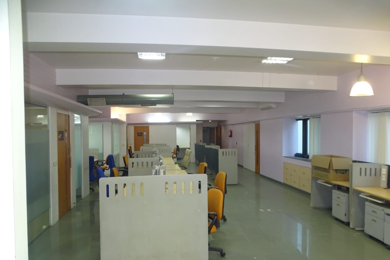 Office for Rent in Link Road Mumbai