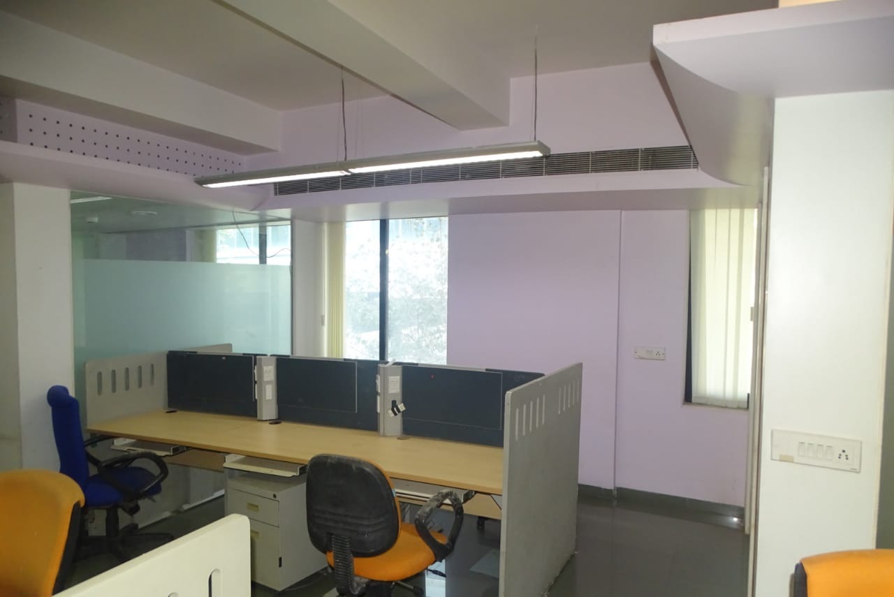 Office for Rent in Link Road Mumbai