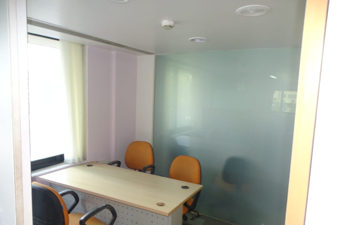 Office for Rent in Link Road Mumbai