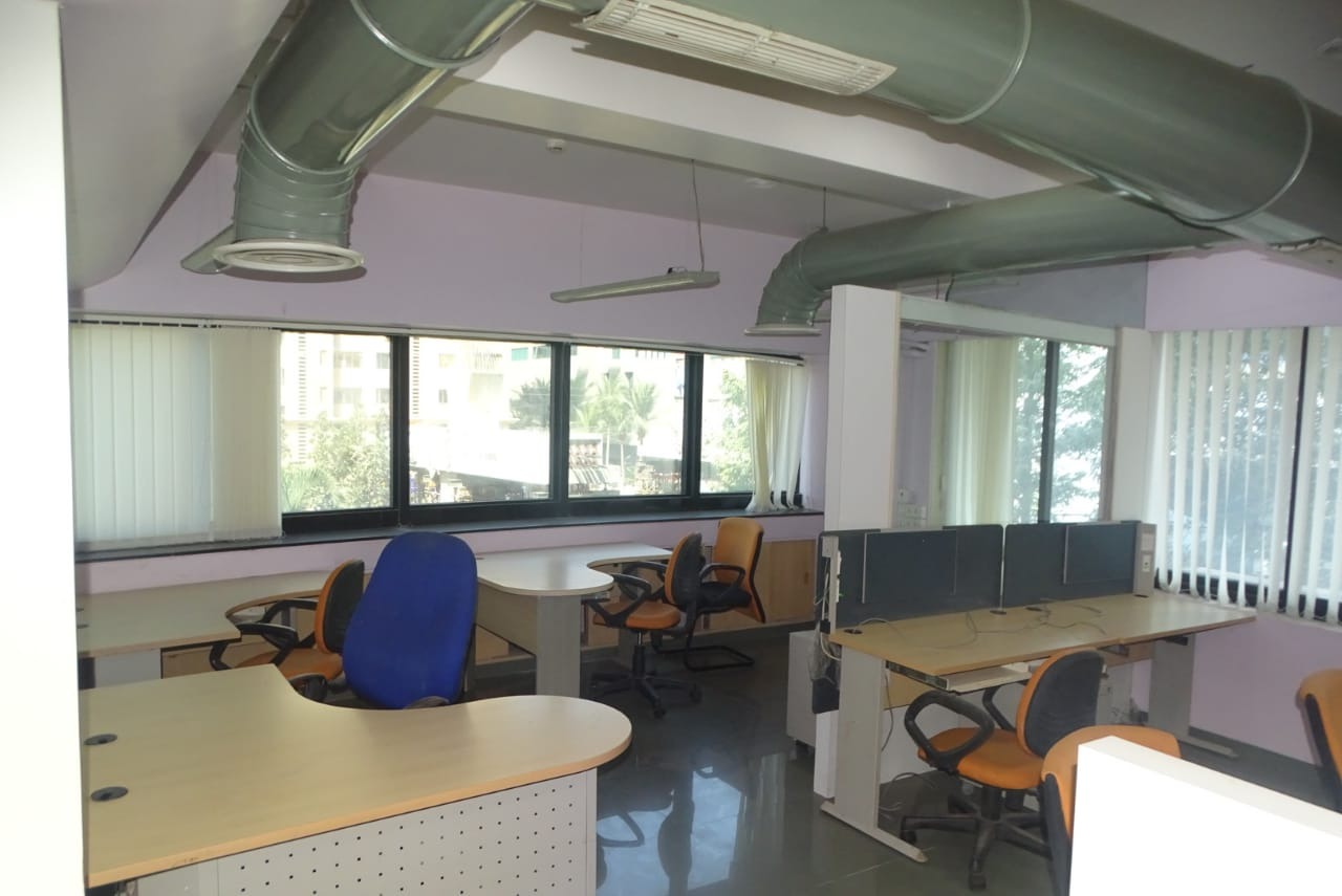 Office for Rent in Link Road Mumbai