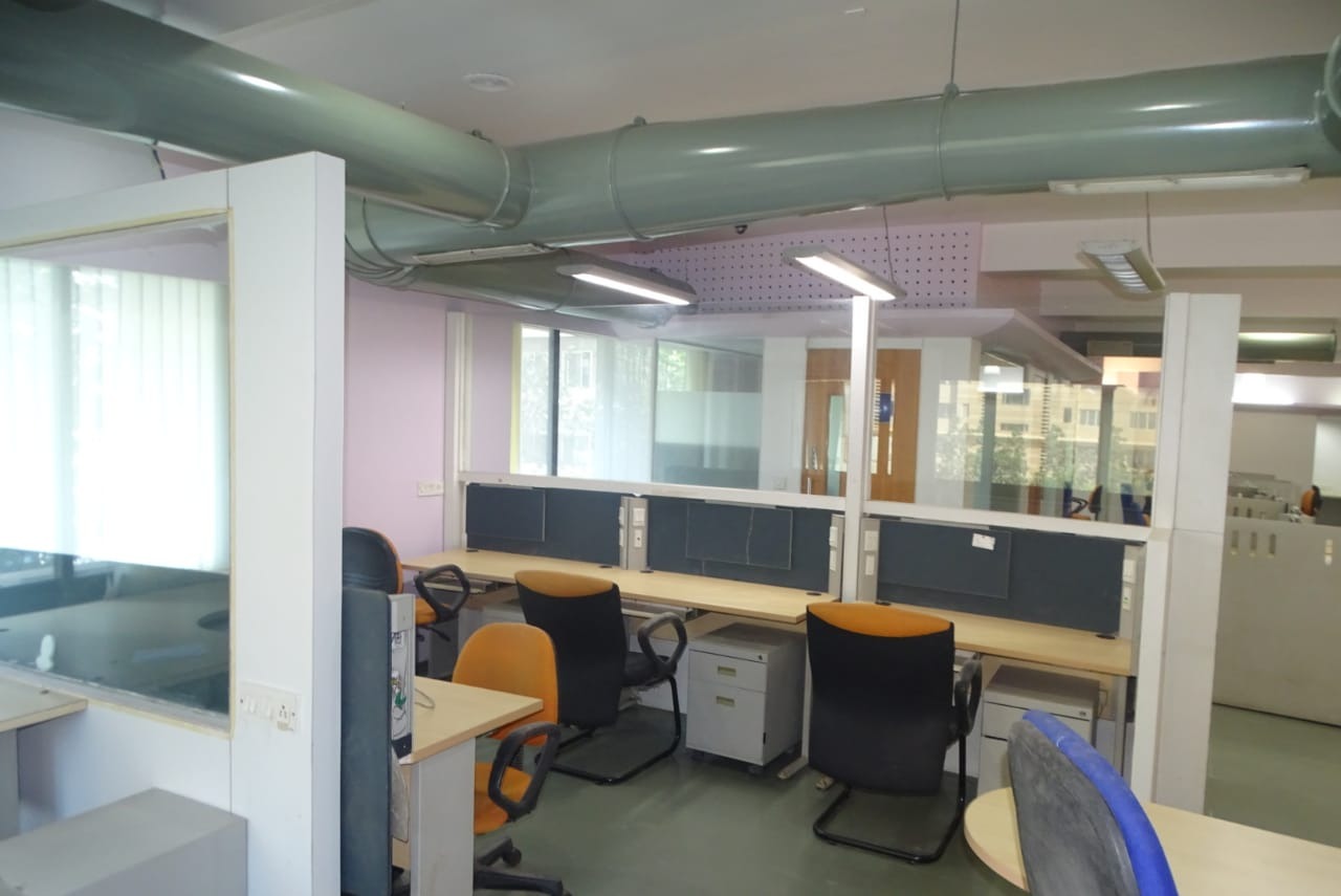 Office for Rent in Link Road Mumbai