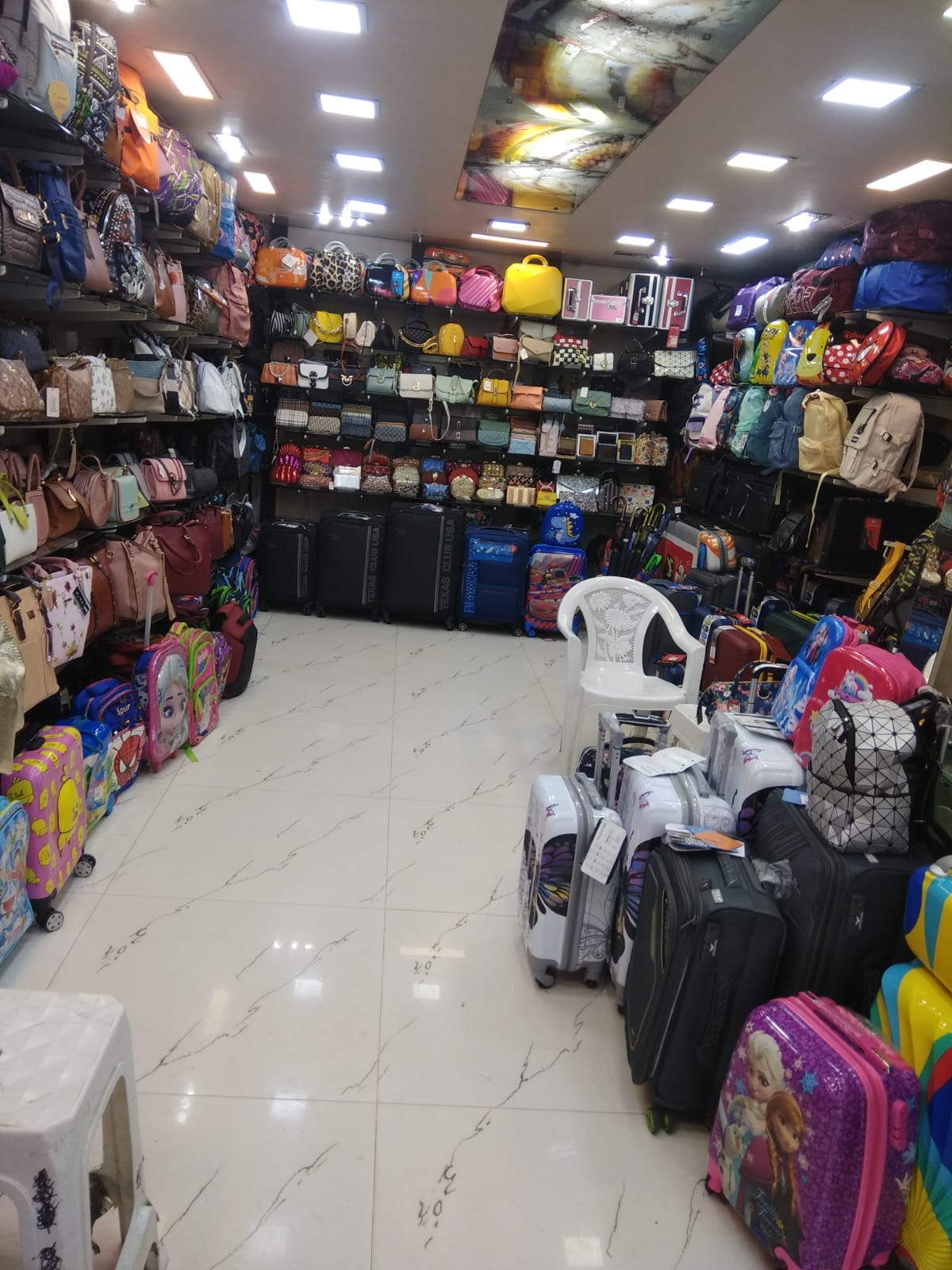 Shop for Sale in Gowlia Tank Road Mumbai