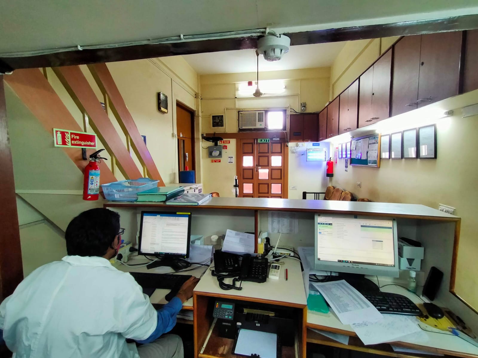 Office for Sale in Off L J Road Mumbai