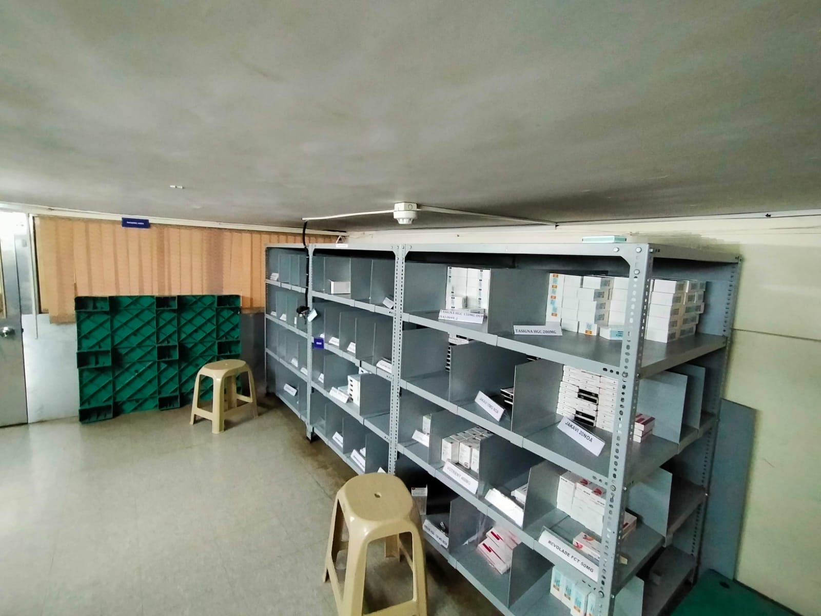 Office for Sale in Off L J Road Mumbai