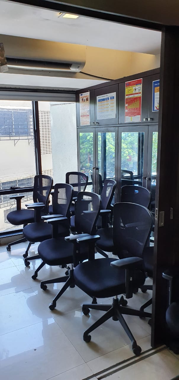 Office for Rent in 4 Road Mumbai