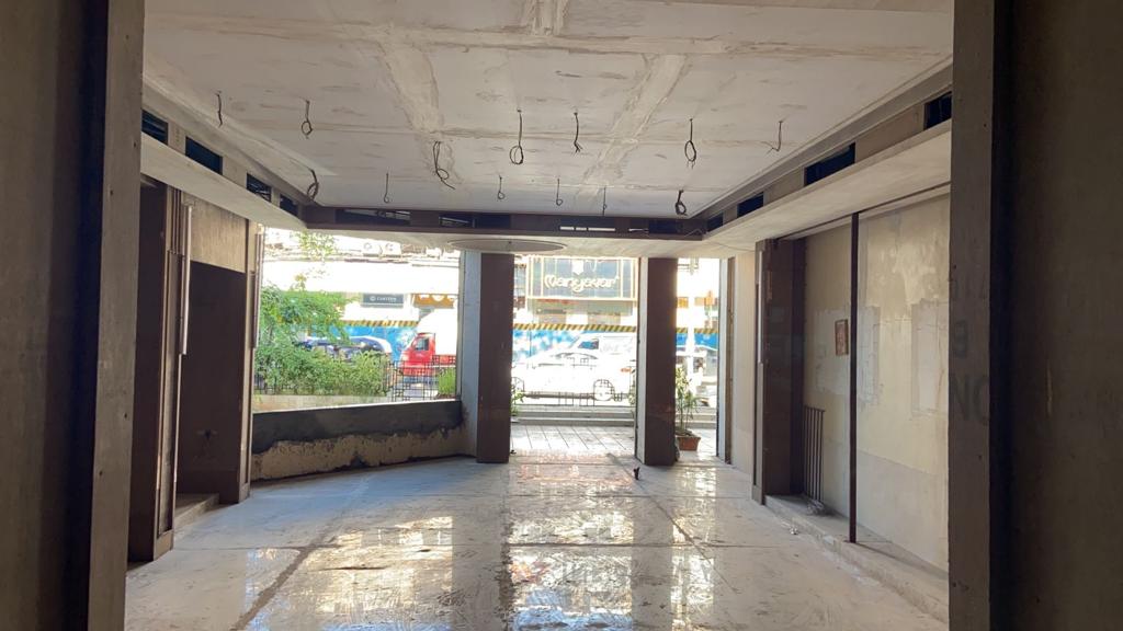 Showroom for Rent in S V Road Mumbai