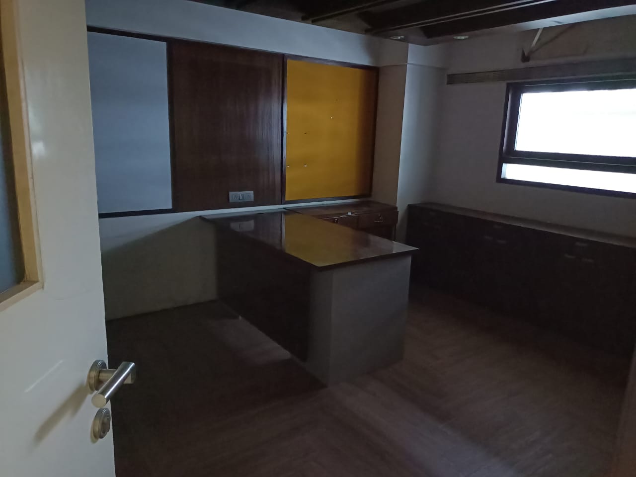Office for Rent in Off Link Road Mumbai