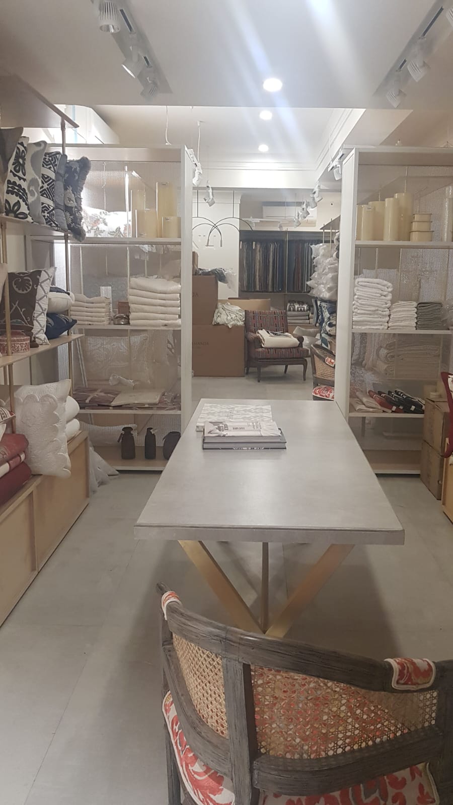 Shop for Rent in Khar West Mumbai