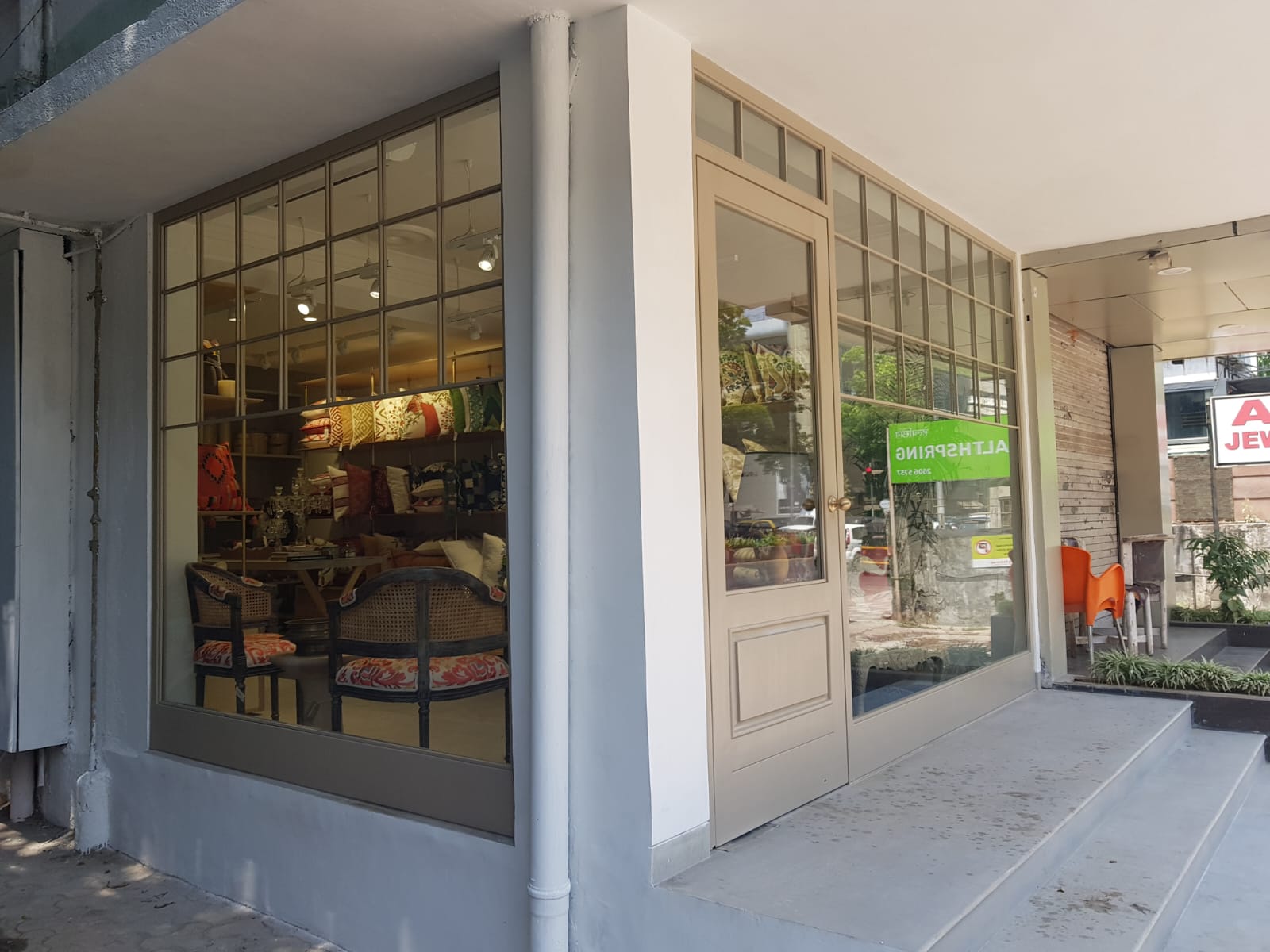 Shop for Rent in Khar West Mumbai