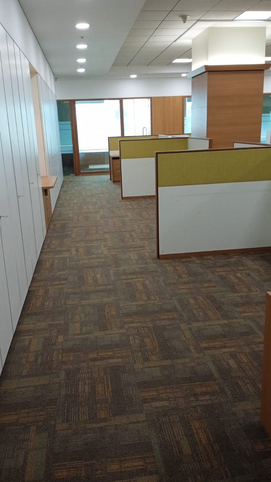 Office for Sale in S B Marg Mumbai
