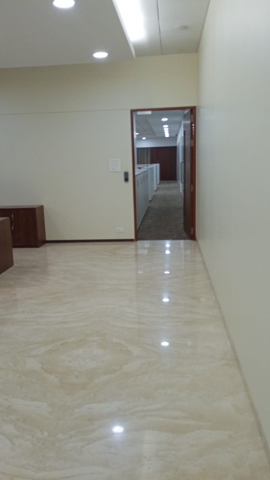 Office for Rent in S B Marg Mumbai