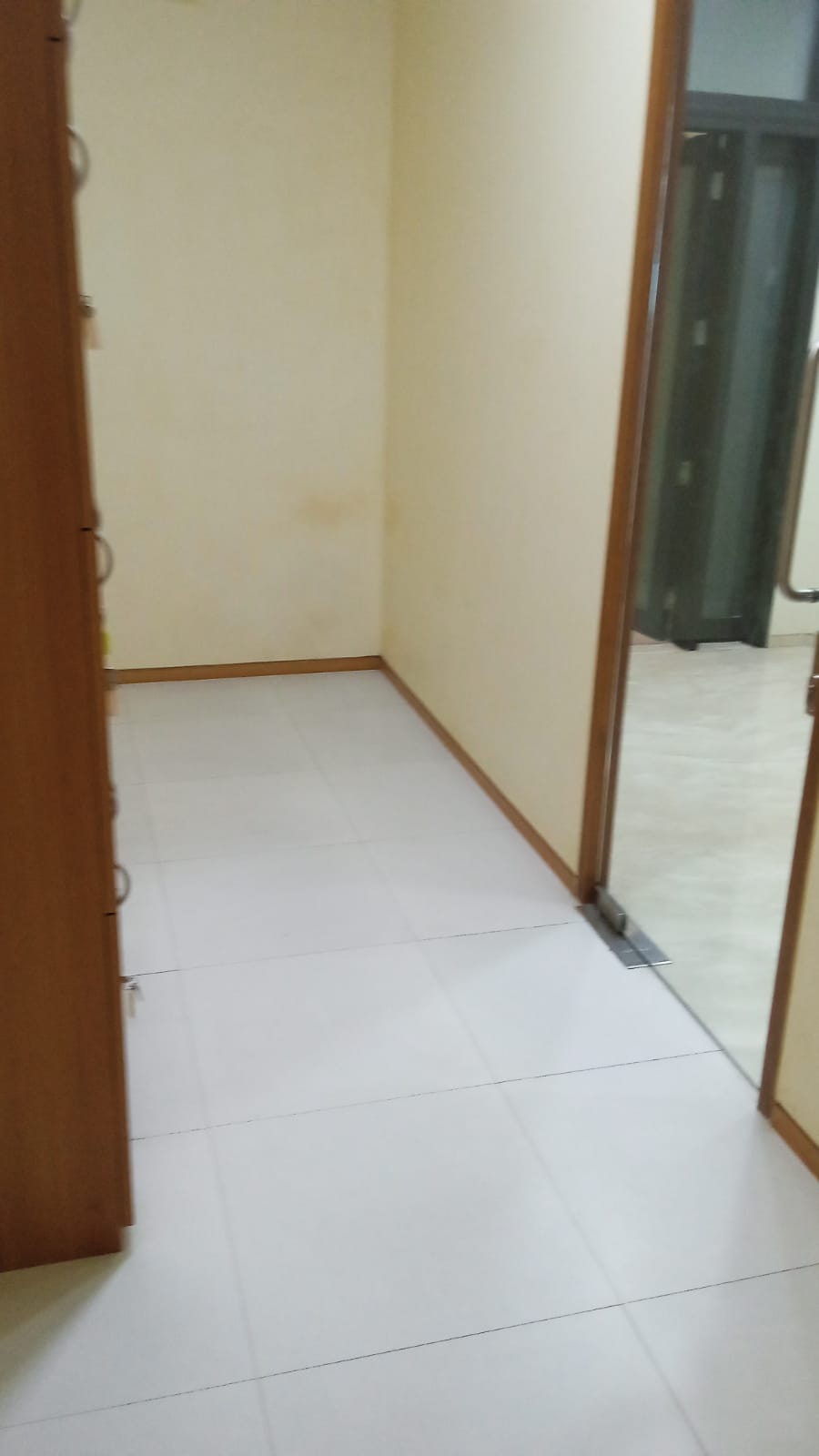 Office for Rent in S B Marg Mumbai