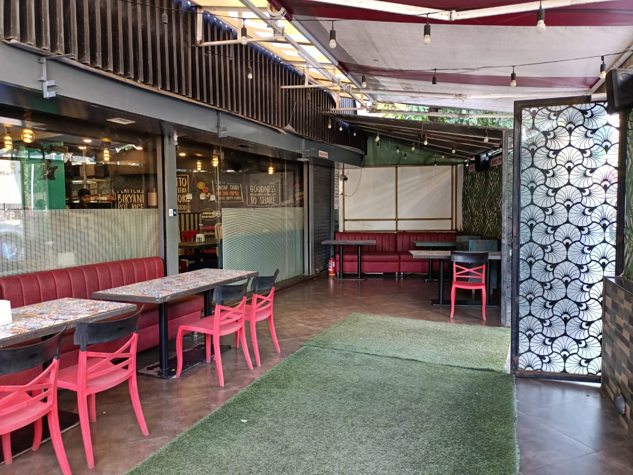 Restaurant for Rent in Khar West Mumbai
