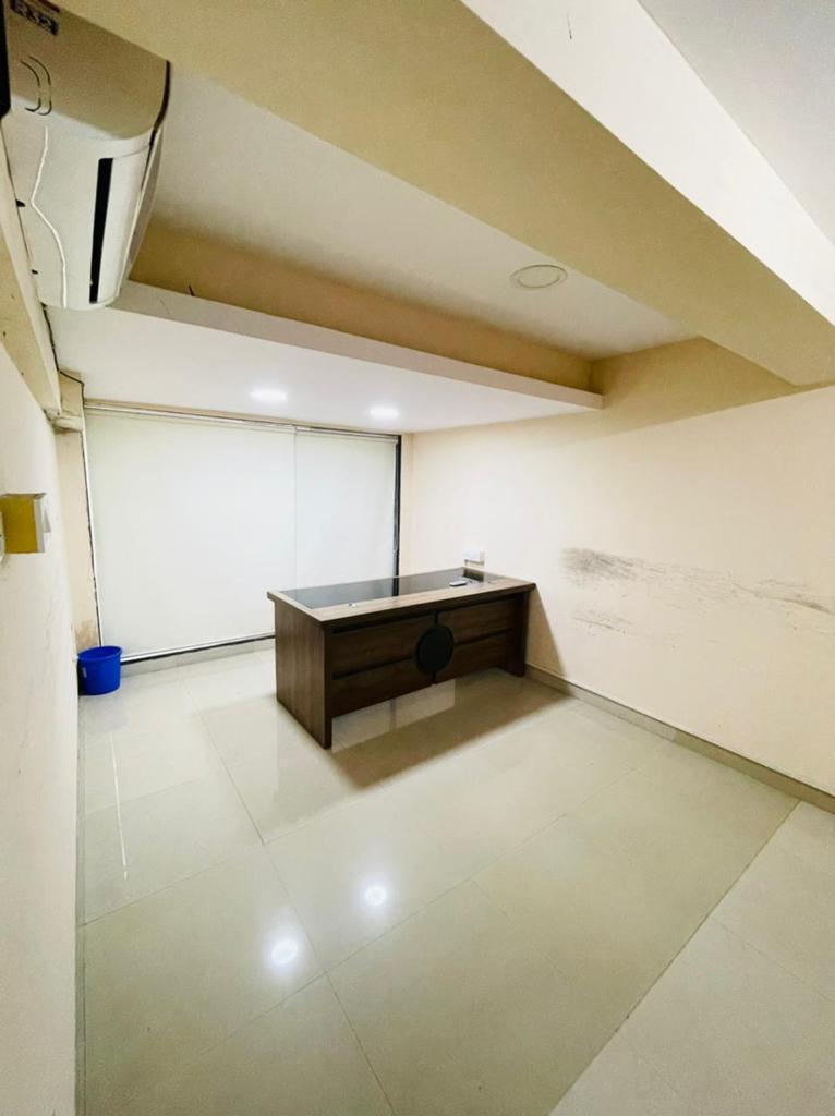 Office for Rent in S V Road Mumbai