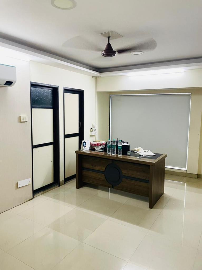 Office for Rent in S V Road Mumbai