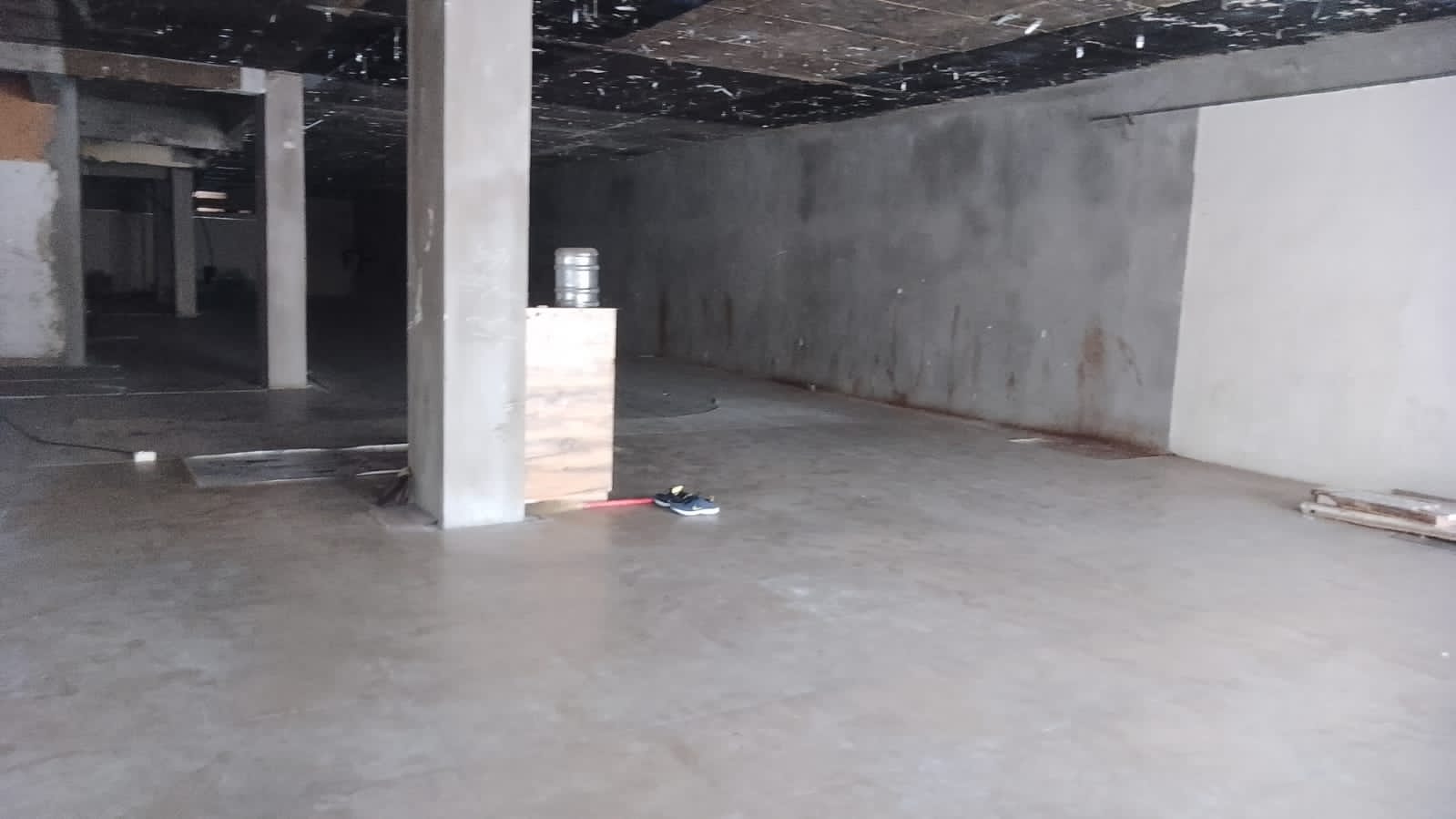 Showroom for Rent in Santacruz West Mumbai